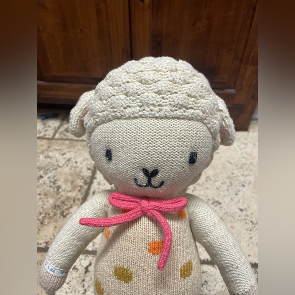 Cuddles + kind Lucy the lamb 🐑 20 “